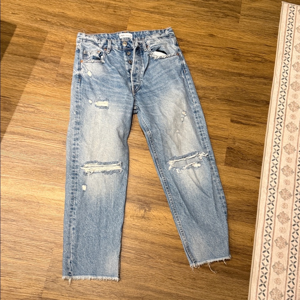 Zara The Bliss Straight Ripped Jeans - Size 40 / 8